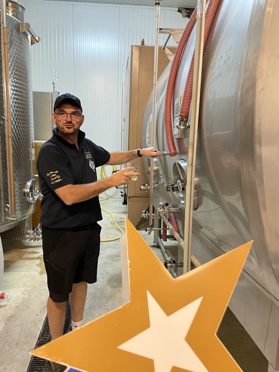 Visite amicale à quelques Aubassadeurs des Riceys pendant les vendanges.