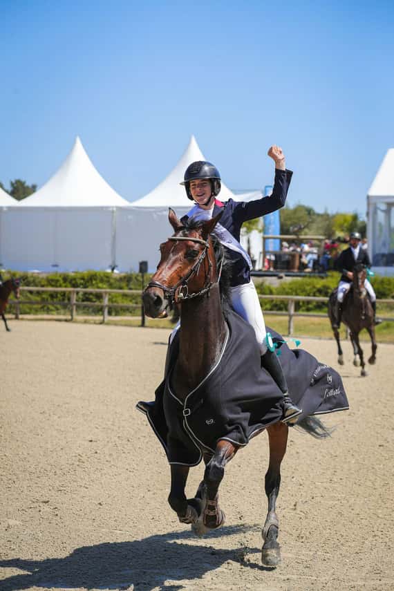 Des nouvelles de nos Pépites : Louise Brogniez équitation.