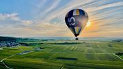 AUBASSADEURS AIR FLY - Au dessus des vignes ....