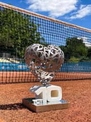 Magnifique Trophée du tournoi international de tennis de Troyes.